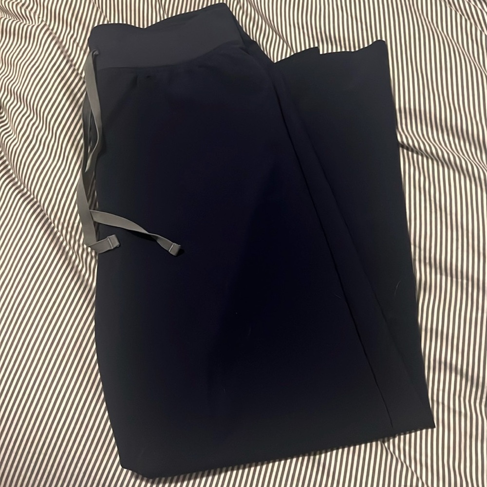 Figs high wasted navy Livingston basic scrub pant